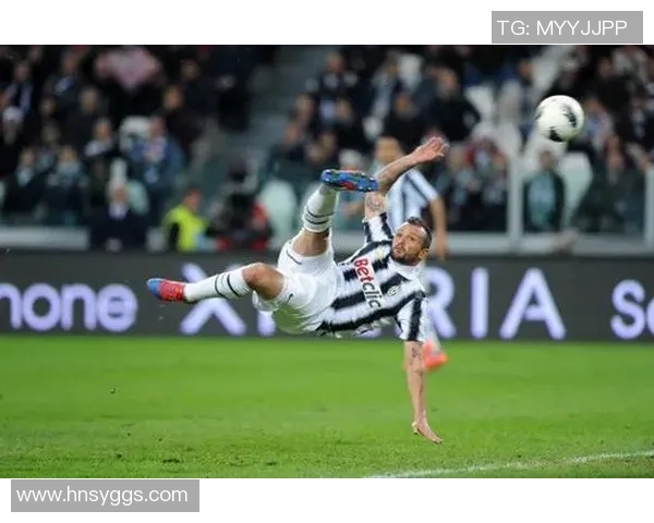 超级球星足球赛倒钩技巧详解助你轻松掌握完美倒钩进球方法