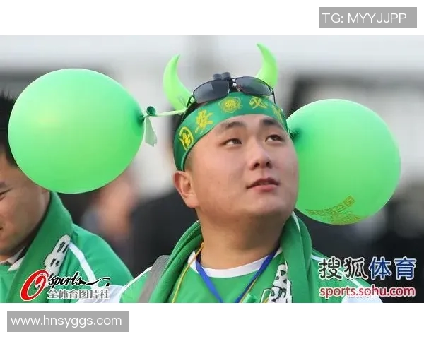 足球明星被球迷恶搞成搞笑形象 网友创意满满引发热议