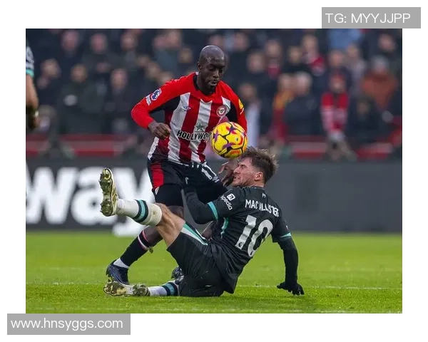 短发球星在绿茵场上的精彩瞬间与卓越表现解析 短发球星在绿茵场上的精彩瞬间与卓越表现解析